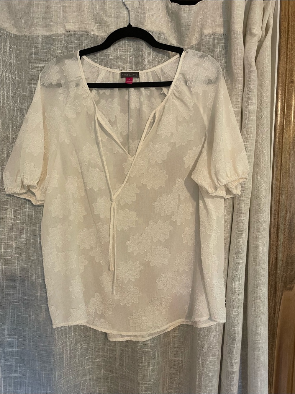 Vince Camuto Cream Floral Tie-Neck Puff Sleeve Blouse
